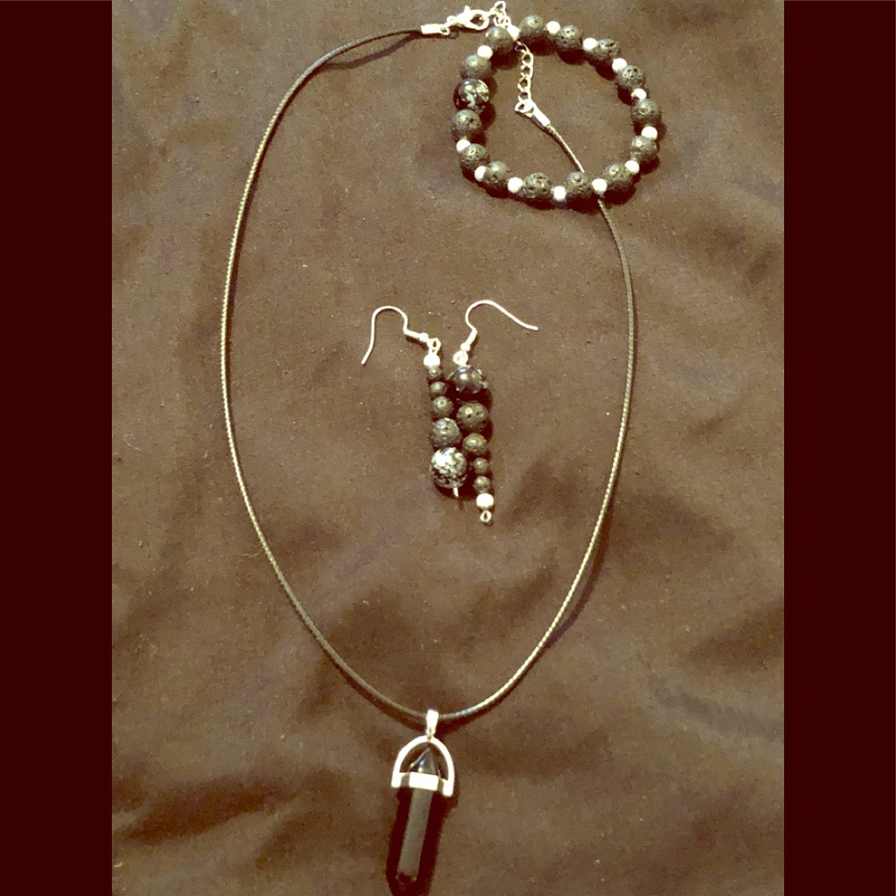 Earrings•Bracelet•NecklaceSet